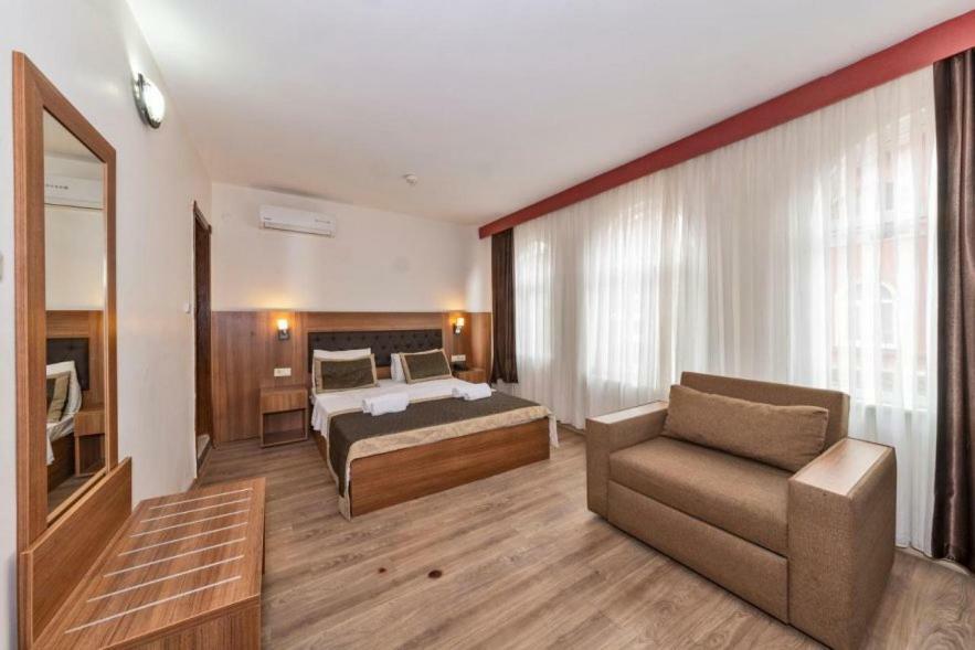 Diamond City Resort Hotel Buyukcekmece Bagian luar foto